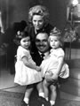 Kr�l Hussein s rodinou