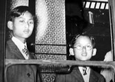 Ananda a Bhumibol